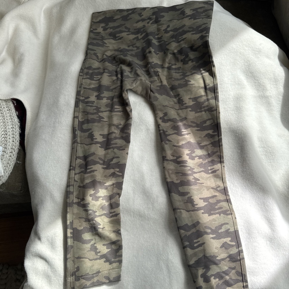 Spanx Camouflage Leggings XL Crop High Waist Stretch Women's